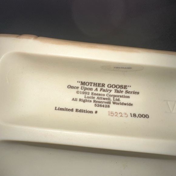 Collectors - Picture 7 of 7